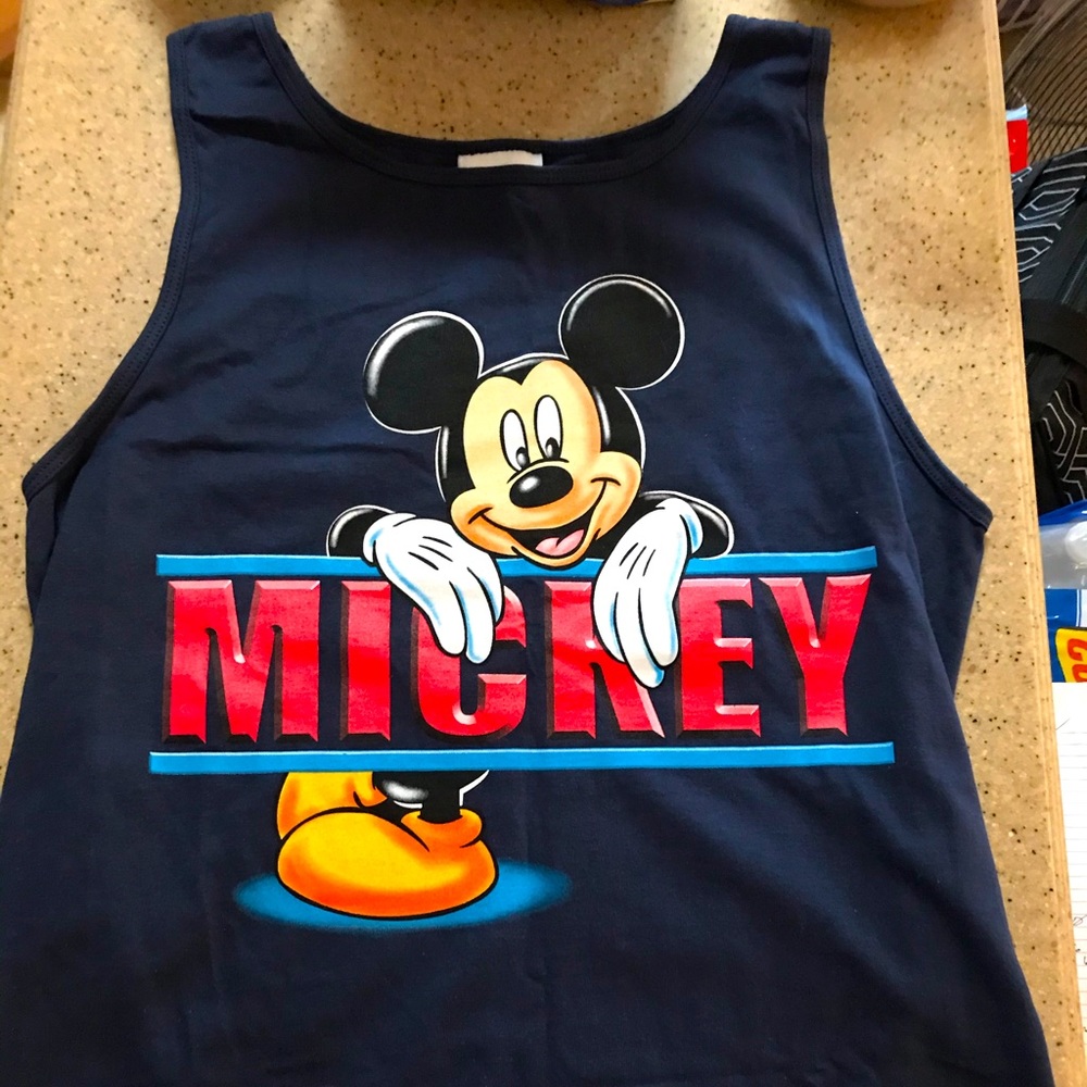 Walt Disney World Mickey Mouse Class A tee!